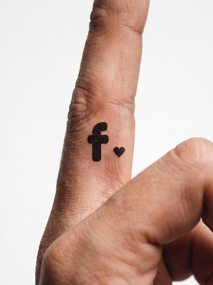 f صغير