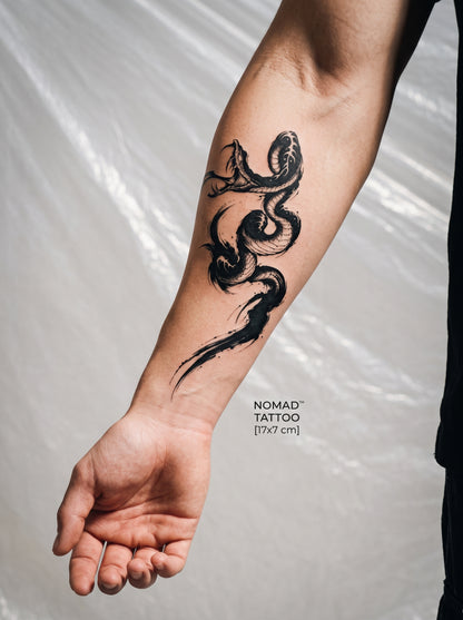 حية Snake